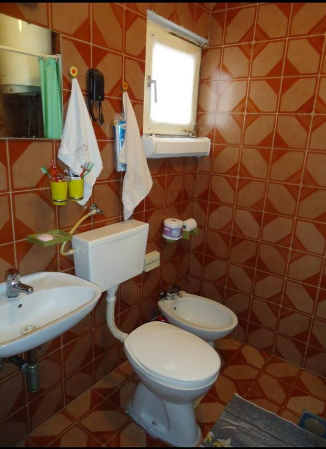 Private Room In A Shared Apartment In The Center Of Bar Exteriör bild